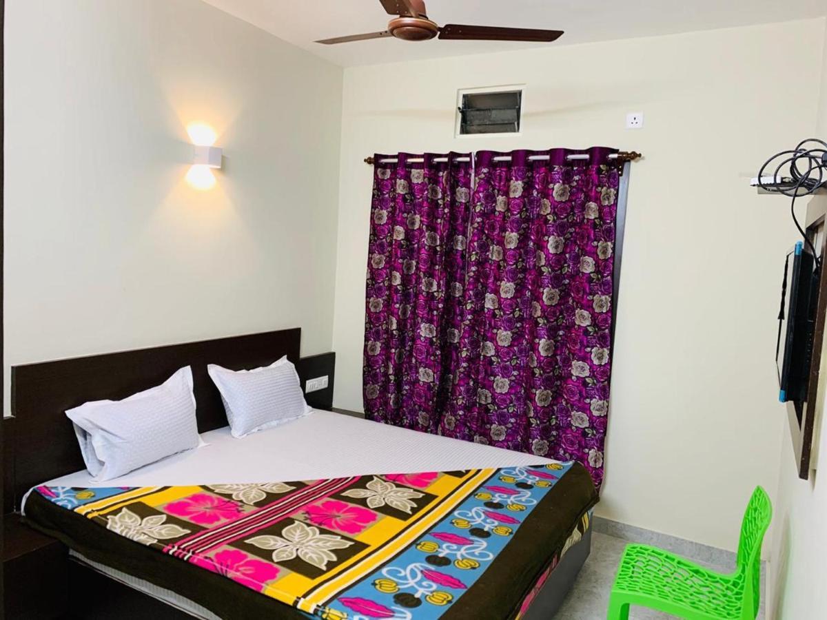 Strategic Inn ปูรี ภายนอก รูปภาพ