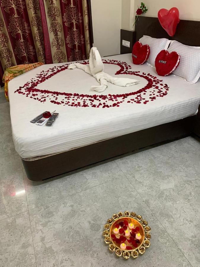 Strategic Inn ปูรี ภายนอก รูปภาพ