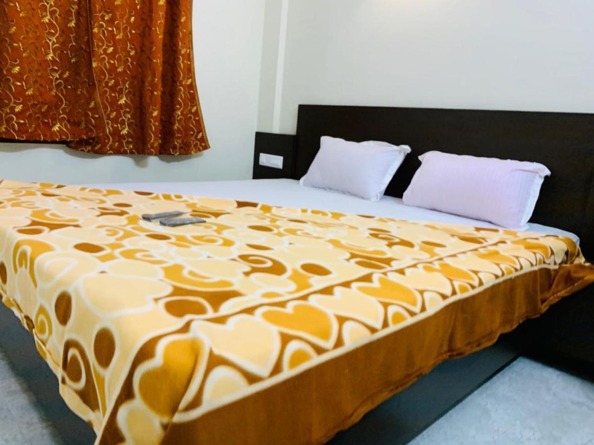 Strategic Inn ปูรี ภายนอก รูปภาพ